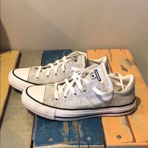 Women’s Converse Chuck Taylor Madison Ox sneakers